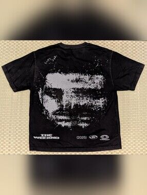 The Weeknd After Hours Till Dawn 2025 Face Tour T-Shirt Men's Size Large *Faded*